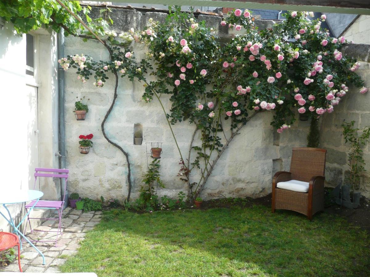 Cosy Flat 2 Eme Etage Vue Chateau Loire A Velo Saumur Exterior photo
