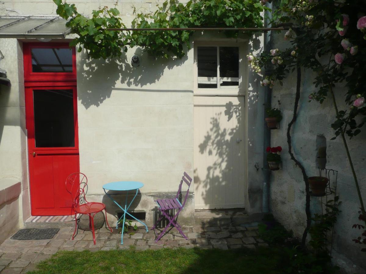 Cosy Flat 2 Eme Etage Vue Chateau Loire A Velo Saumur Exterior photo